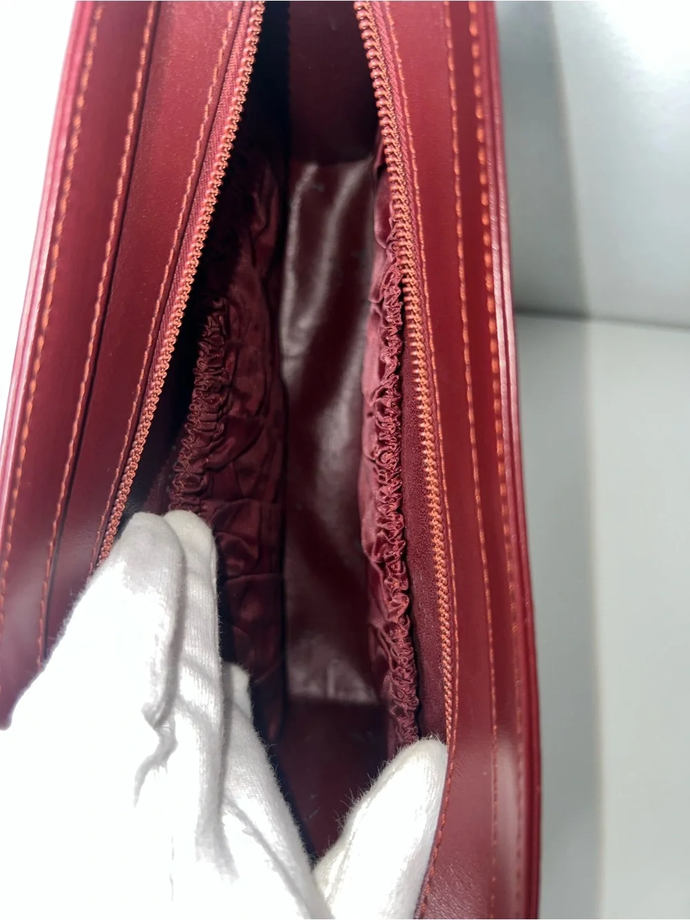 Cartier Must de Cartier Vintage Bordeaux Leather Signature Portfolio Clutch Bag